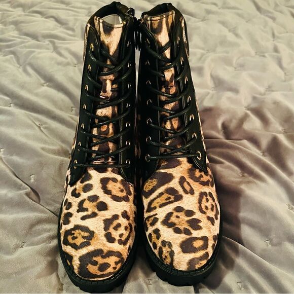 TOP MODA Bianca Faux Leather Lace Up Block Heel Ankle Bootie Leopard 7.5 NEW - Picture 3 of 12